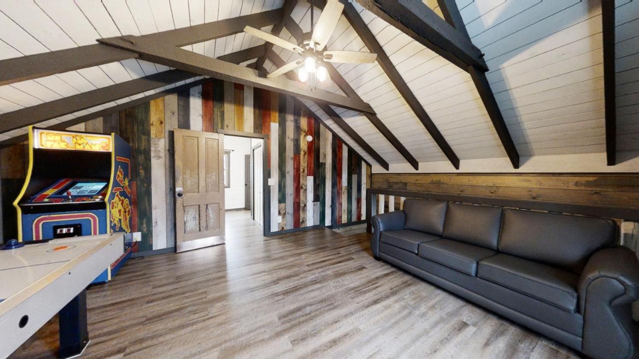 Bigfoots Hideaway Cabin 개틀린버그 외부 사진