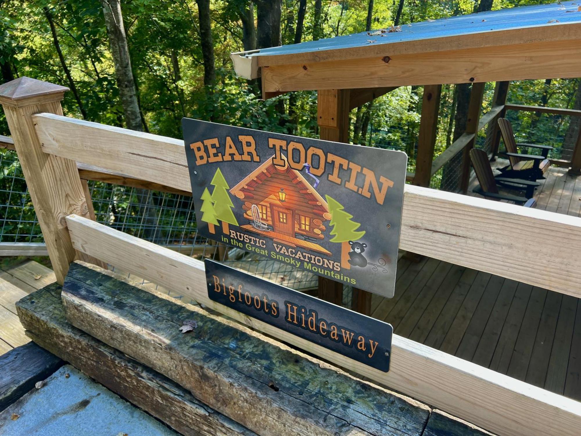 Bigfoots Hideaway Cabin 개틀린버그 외부 사진