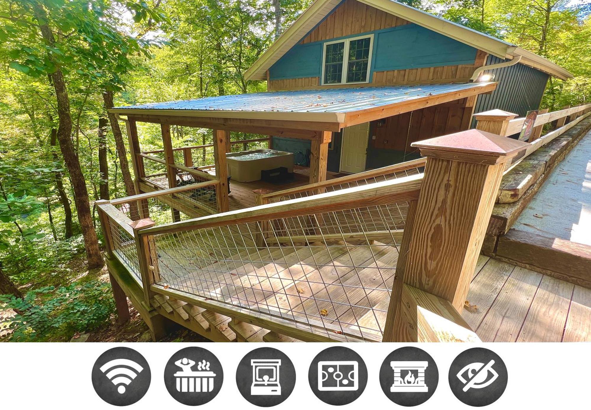 Bigfoots Hideaway Cabin 개틀린버그 외부 사진